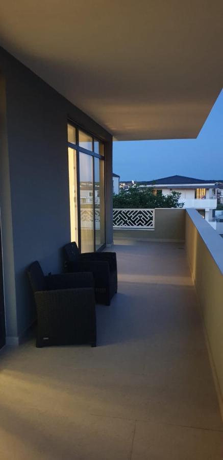 Papillon Apartment #6 Dumbravita  外观 照片